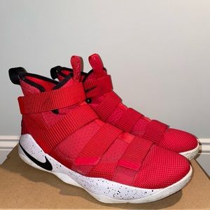 Nike Lebron Soldier 11 “University Red”
